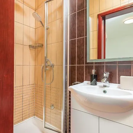 Augusto - Sea View 풀라