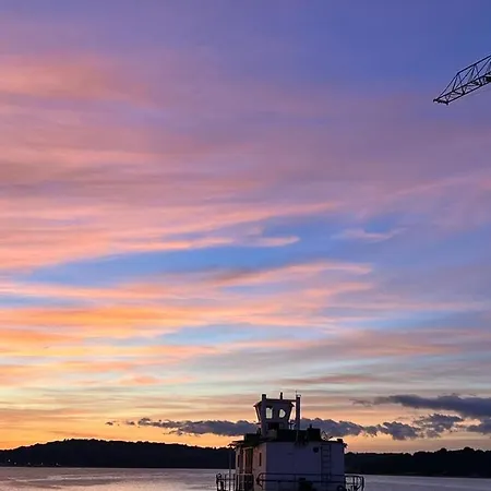 Augusto - Sea View * 풀라