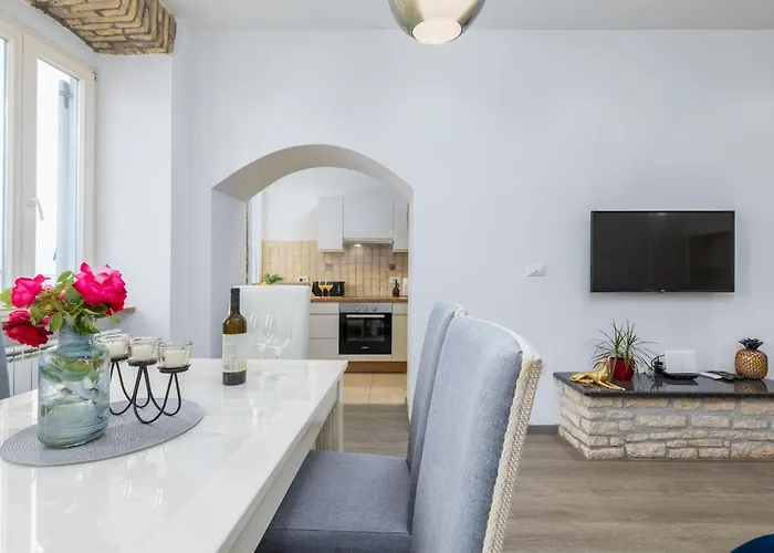 Augusto - Sea View Апартаменти