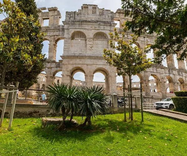 Augusto - Sea View * Pula